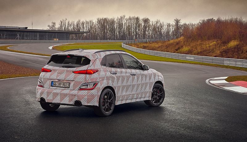 Onder motorkap van de Hyundai KONA N schuilt een 2,0-liter turbobenzinemotor.