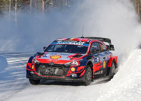 Rallyteam Hyundai oppermachtig in de Finse sneeuw