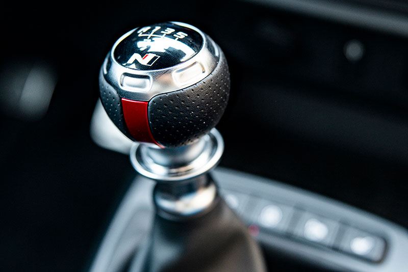 De Hyundai i10 N Line verbergt zijn sportieve intenties niet. De Hyundai i10 N Line verbergt zijn sportieve intenties niet.