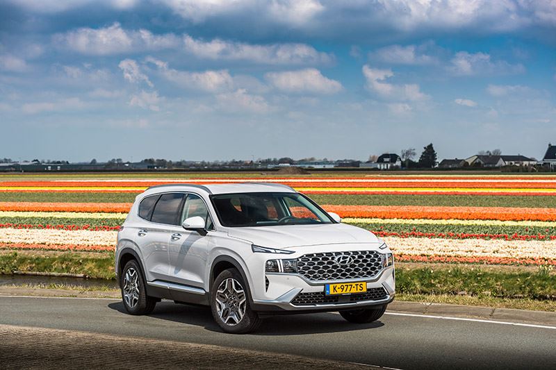 ‘Het verbruik van de Hyundai SANTA FE is met dik 1 op 13 keurig voor zo’n grote auto’.
