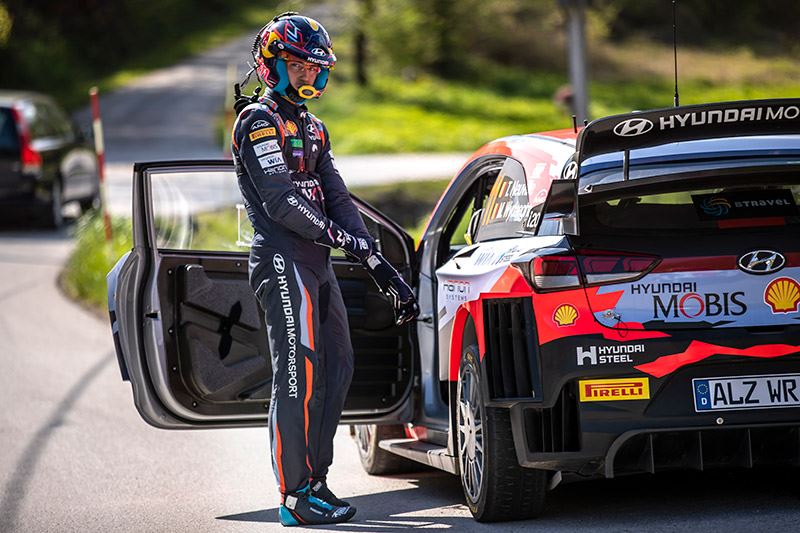Thierry Neuville rijdt al sinds 2014 voor het rallyteam van Hyundai en boekte in totaal 13 overwinningen.