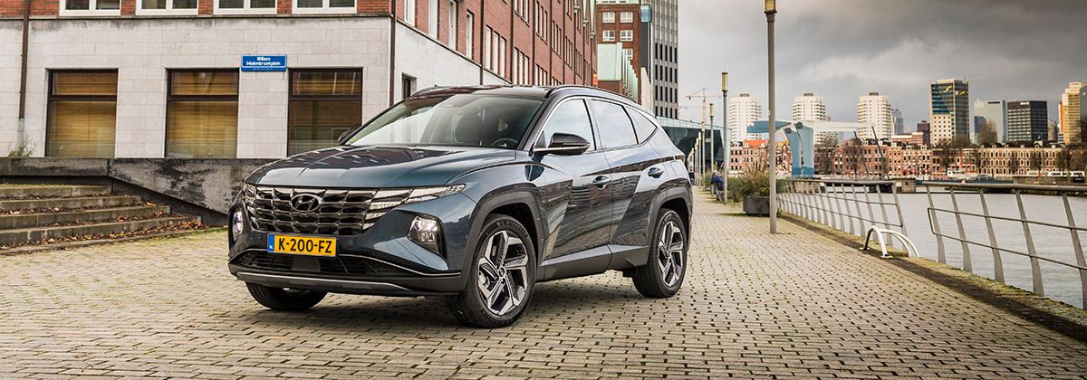 TUCSON vs. Tiguan: ‘De Hyundai zit veel royaler in zijn spullen’