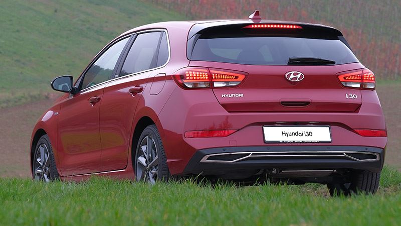 De Hyundai i30 5-deurs. De Hyundai i30 5-deurs.