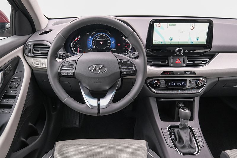 De Hyundai i30 5-deurs. De Hyundai i30 5-deurs.