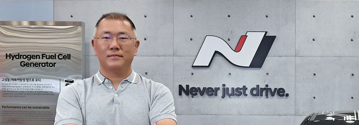 Euisun Chung ontvangt prestigieuze Issigonis Trophy