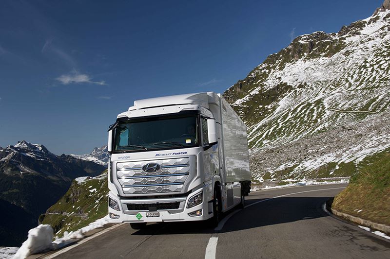 Verwacht wordt dat rond 2025 in totaal 1.600 waterstoftrucks XCIENT Fuell Cel van Hyundai in Europa actief zijn.