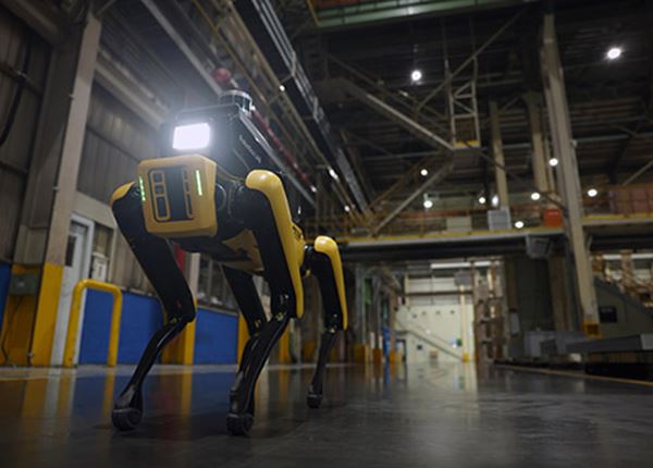 Deze briljante robot waakt over de veiligheid op de werkvloer
