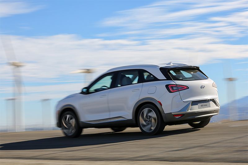 Van de waterstofauto Hyundai NEXO zijn er alleen al in Europa duizend van verkocht sinds de productiestart in 2018.