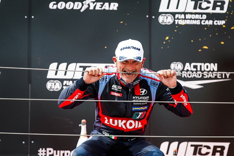 Toerwagenlegende en voormalig Formule 1-coureur Gabriele Tarquini stopt met racen.