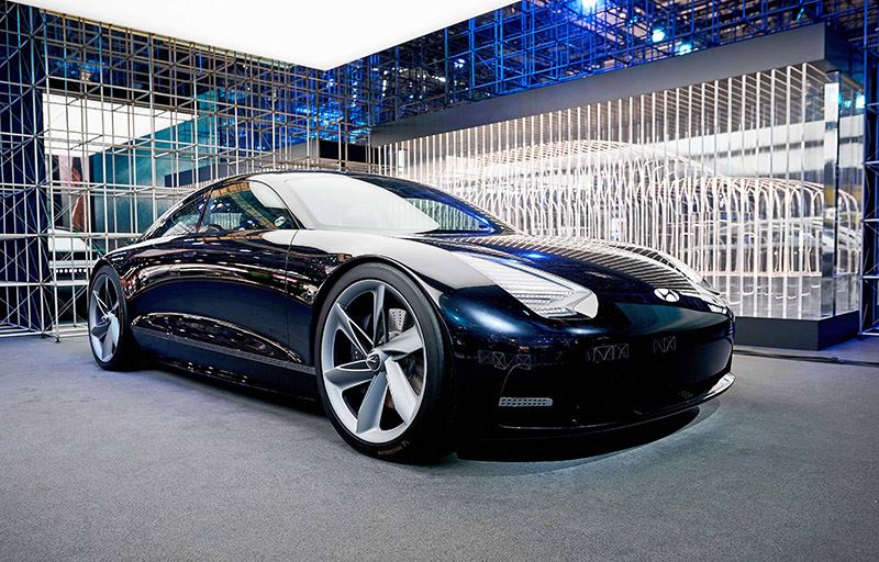 De Prophecy Concept is, net als de 45 Concept, een van de modellen waarop het studiemodel SEVEN van Hyundai voortborduurt.