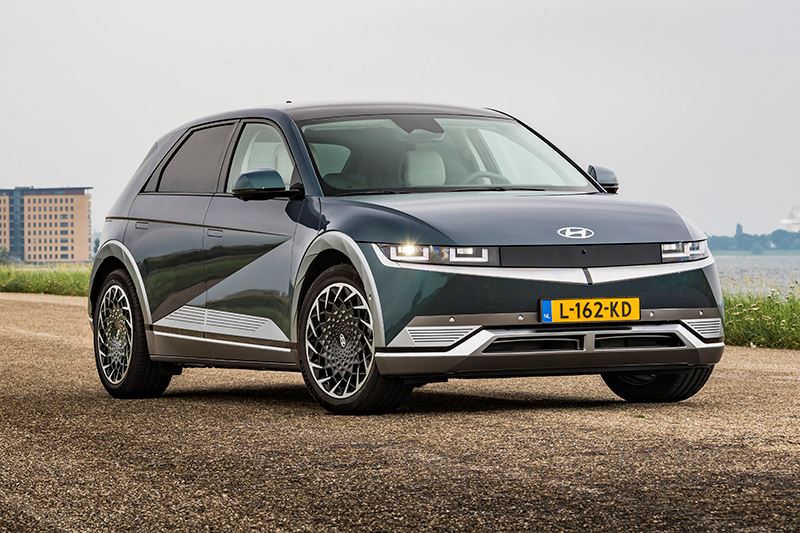 De Volkskrant over de IONIQ 5: Dit is de toekomst zoals we de toekomst graag zien.