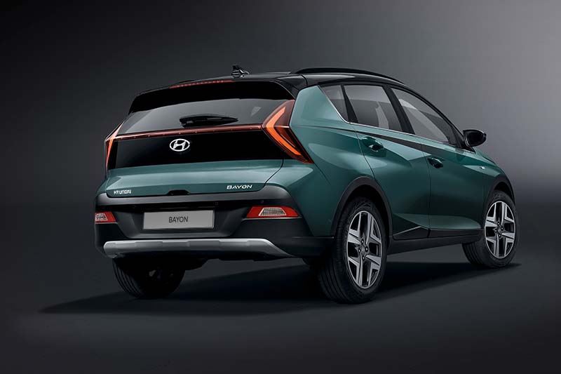 Het AD over de Hyundai BAYON: Hij schakelt buitengewoon soepel en de motor maakt hem lekker vlot.