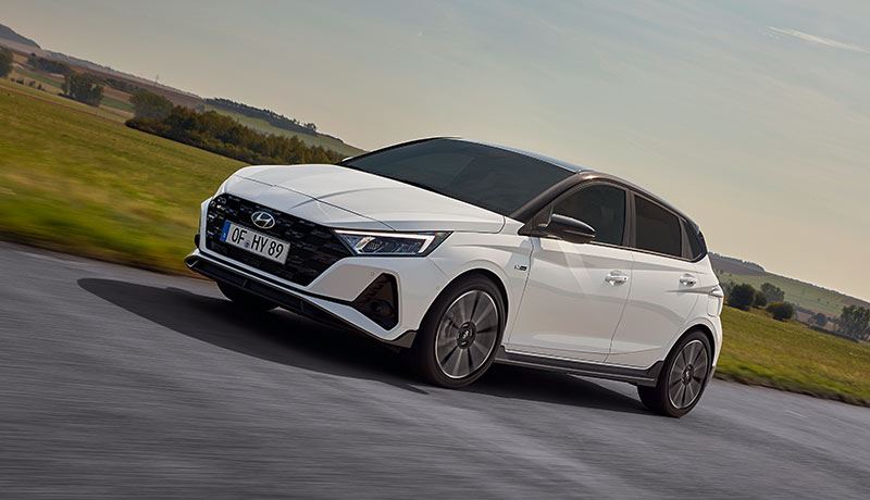 De Hyundai i20 N Line is geïnspireerd op de i20 N en valt op door zijn sportieve looks.