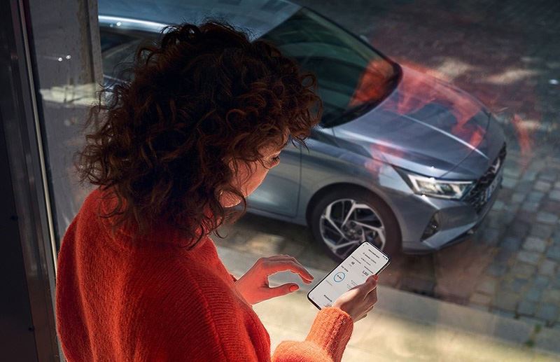 Met de Bluelink-app kan de gebruiker op afstand verscheidene functies van zijn Hyundai bedienen.