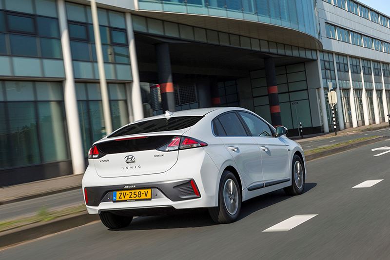 De Hyundai IONIQ Electric.