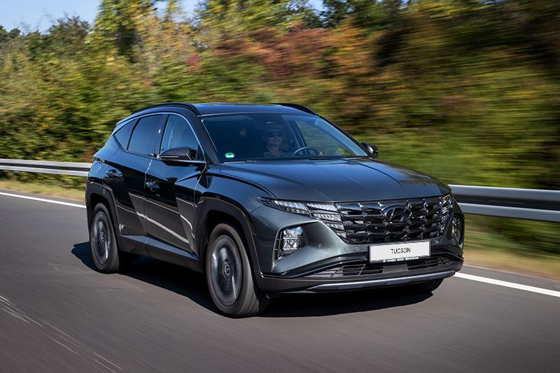 Femmefrontaal over de Hyundai TUCSON Plug-in Hybrid: ‘We ervaren de TUCSON als bovengemiddeld comfortabel.’
