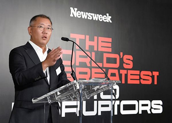 Euisun Chung door Newsweek uitgeroepen tot Visionair van het Jaar
