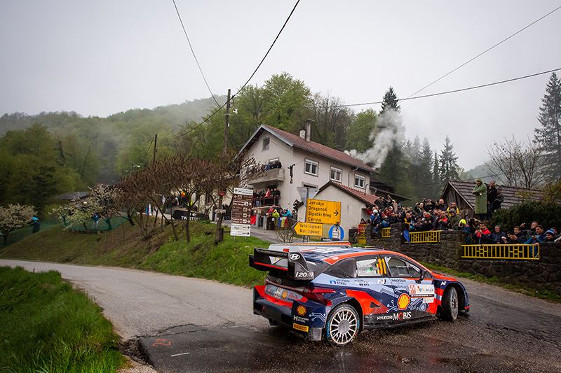 In de voorlaatste rit schoof Thierry Neuville op van de vierde naar de derde positie in de Rally van Kroatië.