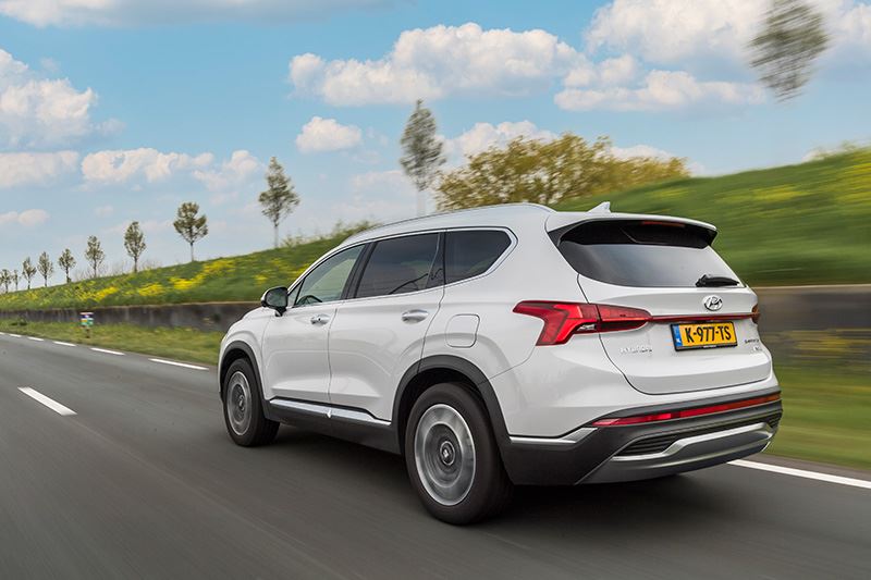 De Hyundai SANTA FE.