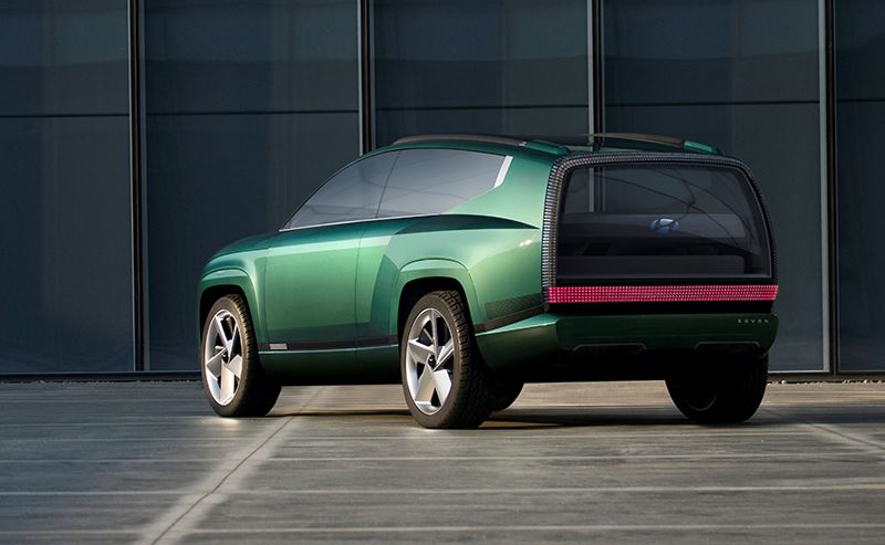 SEVEN is een grote SUV met een futuristische uiterlijk en lounge-achtige interieur en weerspiegelt de toekomstige designrichting van Hyundai.
