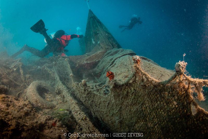 Bij een nieuwe opruimactie rond Ithaka verwijderde Healthy Seas 18,5 ton spooknetten en 5 ton ander zwerfvuil uit zee.