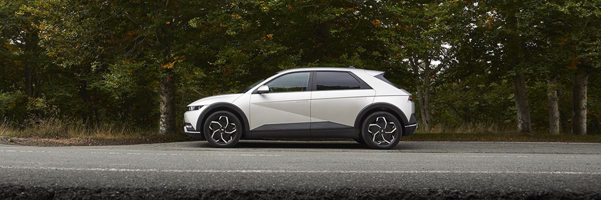 Ook deze nieuwkomer legt het af tegen de IONIQ 5