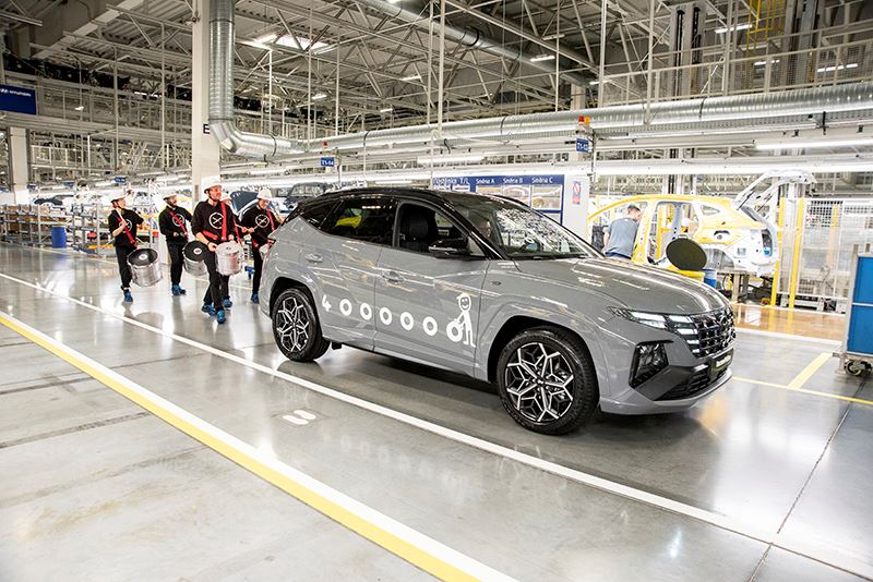 In de Hyundai-fabriek in Tsjechië rolde de 4 miljoenste Hyundai – een TUCSON N Line – van de band.