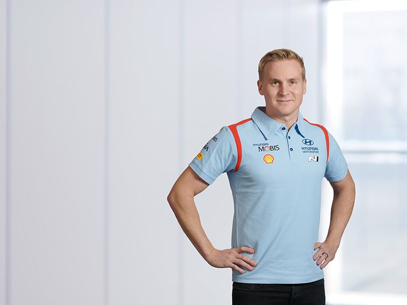 Esapekka Lappi rijdt in 2023, net als Thierry Neuville, een volledig programma voor Hyundai Motorsport in het WRC.