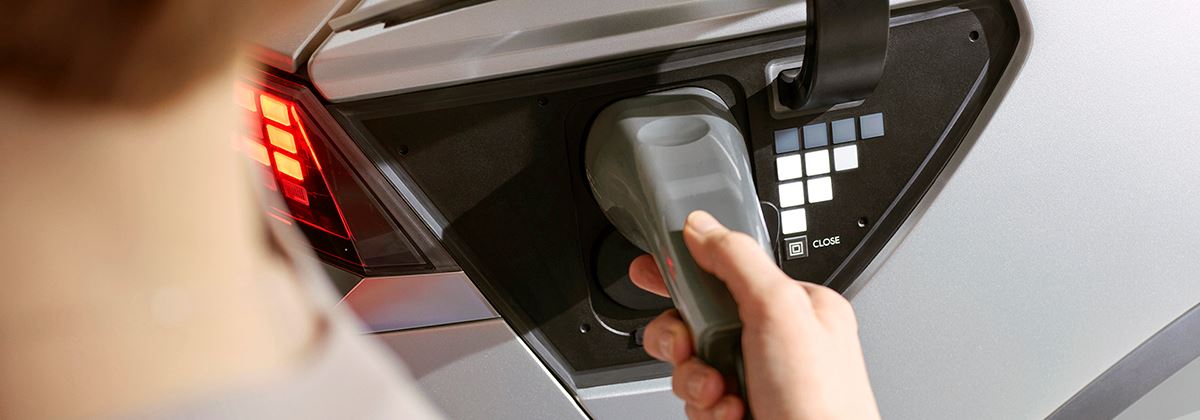 Heb jij al de SmartCharging-app? Daarmee bespaar je tot wel 30 procent op je thuislaadkosten