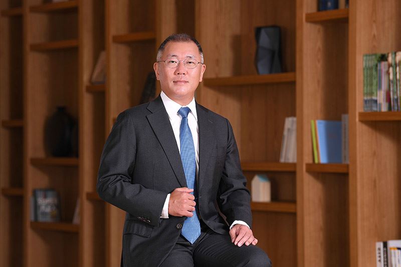 Euisun Chung, Executive Chair van Hyundai Motor Group, is uitgeroepen tot MotorTrend Person of the Year.