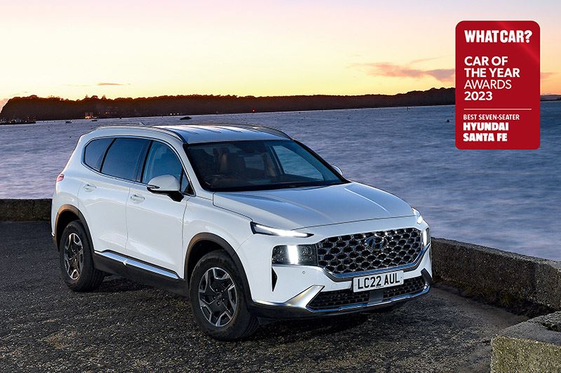 Het Britse autotijdschrift What Car riep de Hyundai SANTA FE uit tot Zevenzitter van het Jaar en Beste plug-in hybride voor grote gezinnen.