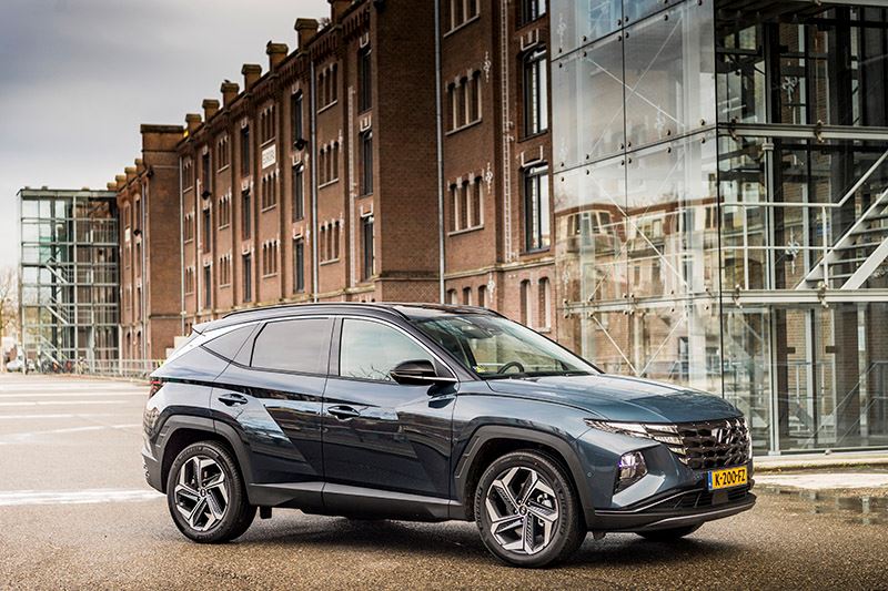 Daily Cappuccino over de Hyundai TUCSON Plug-in Hybrid: Aan de voorkant springen de verborgen lichten er (juist niet) uit.
