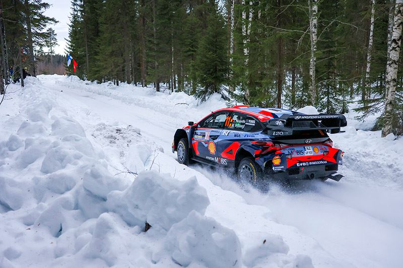Thierry Neuville kende een matige start in de Rally van Zweden, maar herstelde zich knap en finishte uiteindelijk als derde.