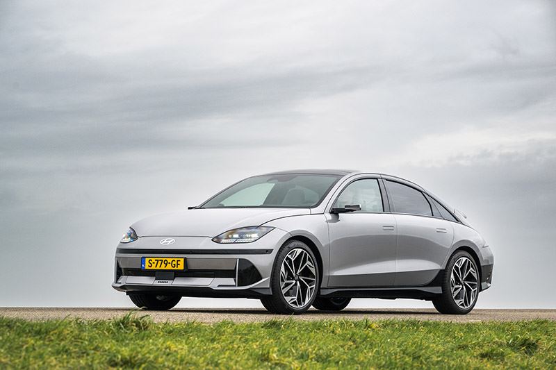 De IONIQ 6 is de eerste elektrische Hyundai die gebruik gaat maken van Plug & Charge.