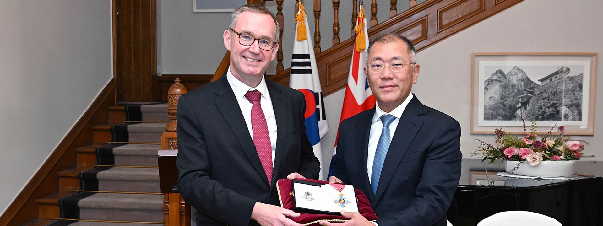 Euisun Chung benoemd tot Commandeur in