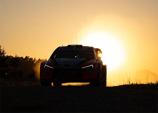 Rallyteam Hyundai slaat aanval op koppositie efficiënt af