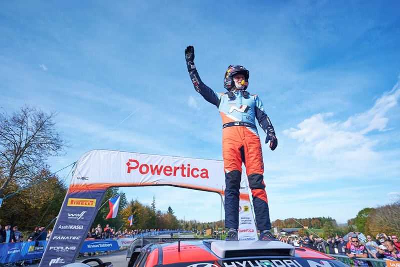 Ott Tänak is met navigator Martin Järveoja de winnaar van Rally Central Europe.