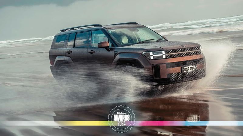 De Hyundai SANTA FE is door TopGear uitgeroepen tot SUV van het Jaar 2024.