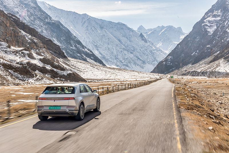 Hyundai IONIQ 5 vestigt uniek wereldrecord in Himalaya-gebergte