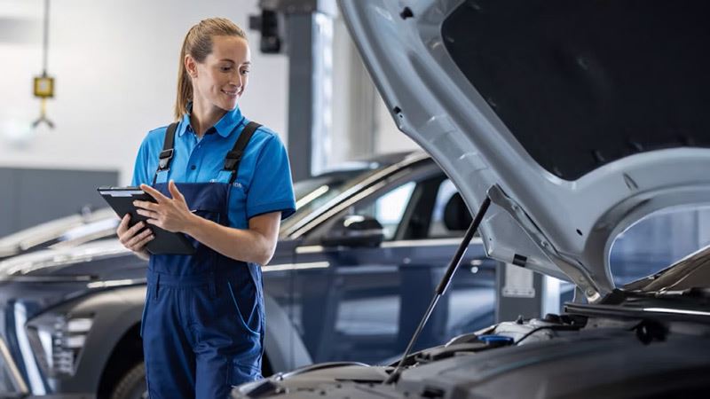 Deskundige technici controleren tijdens de Zomerinspectie alle componenten en systemen van jouw Hyundai.
