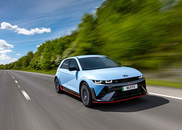 Topbeoordeling voor elektrische sportauto Hyundai IONIQ 5 N