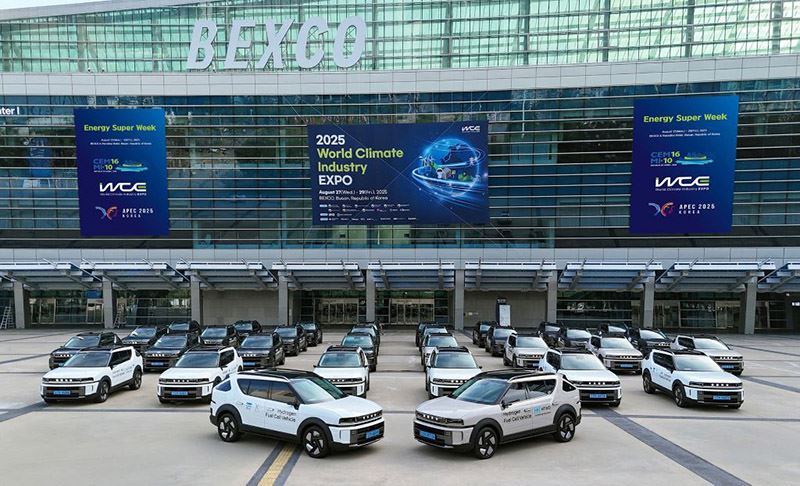 Tijdens de CEM16 en de APEC Energy Ministerial Meeting leverde Hyundai een vloot van 32 volledig nieuwe Hyundai’s NEXO als officiële voertuigen voor hooggeplaatste gasten.