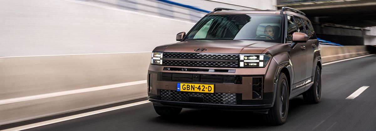 Dubbelslag voor SANTA FE bij What Car? Electric Car Awards
