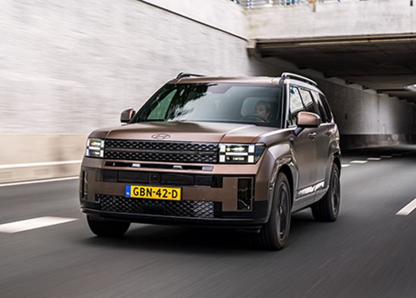 Dubbelslag voor SANTA FE bij What Car? Electric Car Awards