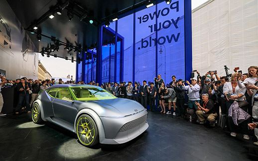 Hyundai-Motor-Debuts-All-Electric-Concept-THREE-at-IAA-Mobility-2025_5.jpg