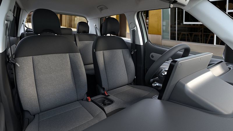 De Hyundai INSTER is nu ook verkrijgbaar als vijfzitter. De Hyundai INSTER is nu ook verkrijgbaar als vijfzitter.