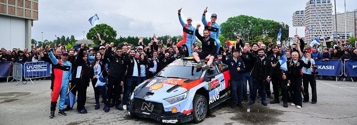 Rallyteam Hyundai Motorsport grijpt eerste overwinning van seizoen