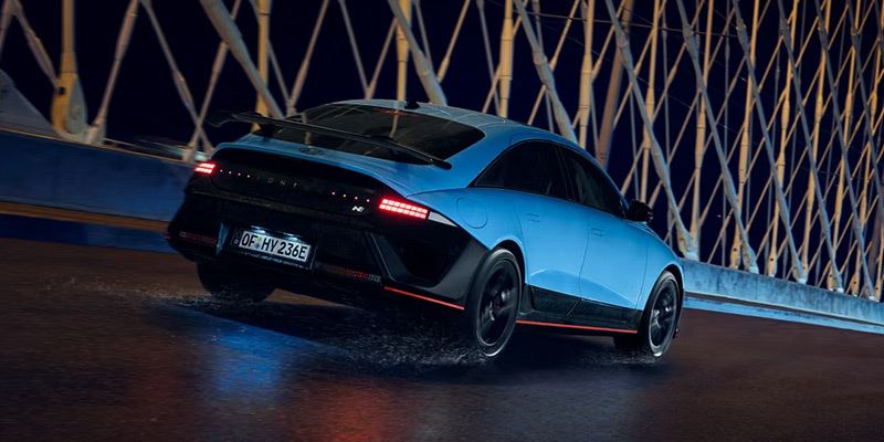 De Hyundai IONIQ 6 N werd bij de Electric Car Awards 2026 uitgeroepen tot Best Electric Performance Car.