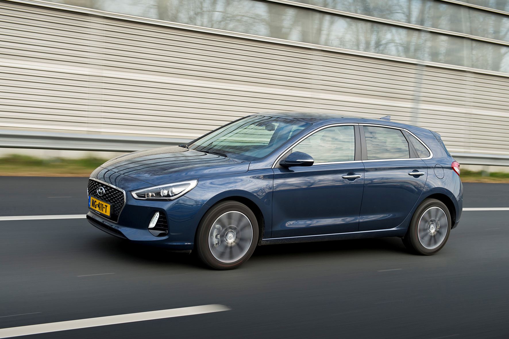 De derde generatie Hyundai i30 dient als basis voor de TCR-racewagen.
