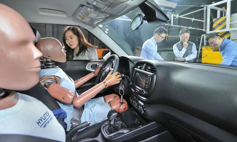 Hyundai multi-collision airbagsysteem.